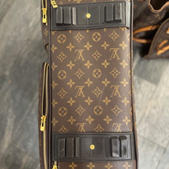 Louis Vuitton Roller Bag - Picture 11 of 11